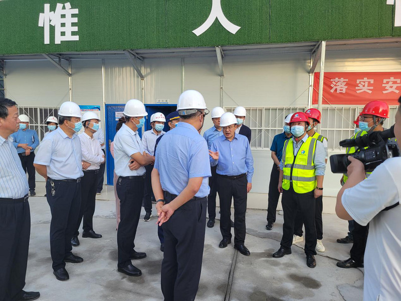 新鄉(xiāng)市市長魏建平至新鄉(xiāng)西臺頭三期項(xiàng)目檢查指導(dǎo)工作_副本.jpg